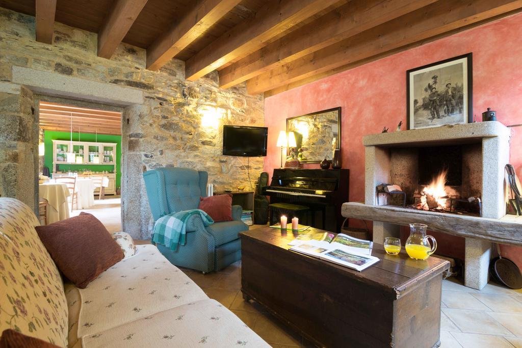 Monfero Casa Rural Grana Da Acea المظهر الخارجي الصورة